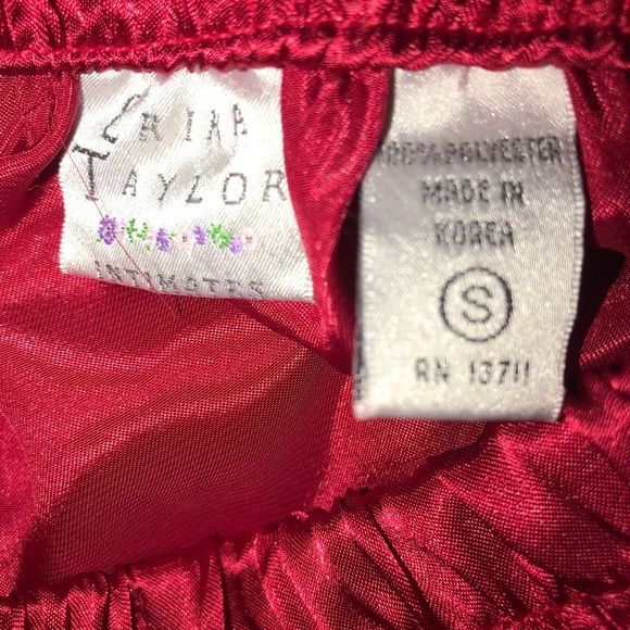 1990’s Asian Damask Red Pajamas Set, Size S - Picture 5 of 5